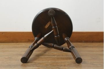 和製ビンテージ　松本民芸家具　丸みを帯びたフォルムが可愛らしい三脚スツール(板座チェア、椅子、イス、花台、ヴィンテージ)(R-071402)
