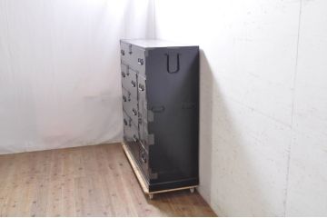 和製アンティーク　超美品!!　専門店にて塗り直し済み　黒?のモダンな時代箪笥(和タンス、衣装たんす、収納タンス、引き出し)(R-071410)