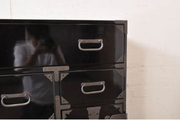 和製アンティーク　超美品!!　専門店にて塗り直し済み　黒?のモダンな時代箪笥(和タンス、衣装たんす、収納タンス、引き出し)(R-071410)