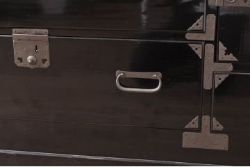 和製アンティーク　超美品!!　専門店にて塗り直し済み　黒?のモダンな時代箪笥(和タンス、衣装たんす、収納タンス、引き出し)(R-071410)