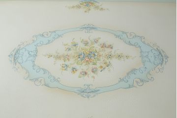  中古　イタリア高級家具　Mario Colciago&Figli(マリオ・コルチャゴ)　ロココ調　随所に施された装飾が豪華なダイニングテーブル(4人掛け、6人掛け、食卓)(定価約170万円)(R-071414)