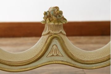  中古　イタリア高級家具　Mario Colciago&Figli(マリオ・コルチャゴ)　ロココ調　随所に施された装飾が豪華なダイニングテーブル(4人掛け、6人掛け、食卓)(定価約170万円)(R-071414)