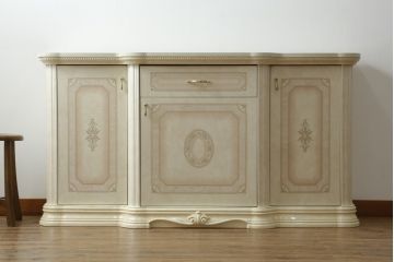 中古　美品!!　イタリア家具　Saltarelli Mobili(サルタレッリモビリ)社　上品で優雅な雰囲気を演出するサイドボード(サイドキャビネット、収納棚、戸棚)(定価約24万円)(R-071415)