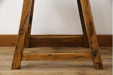 中古　アンティーク調　木の質感をそのまま味わえる民芸スツール(板座チェア、椅子、イス)(R-071417)