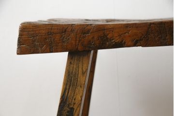 中古　アンティーク調　木の質感をそのまま味わえる民芸スツール(板座チェア、椅子、イス)(R-071417)