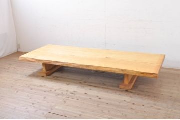 中古　特大!!　幅2.5メートル　タモ材　重厚感ある立派な一枚板(テーブルトップ、テーブル天板、木材、DIY、材料、飾り台、陳列台、店舗什器)(定価約120万円)(R-071439)