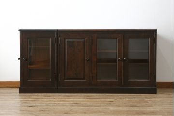 中古　美品!!　北海道民芸家具　落ち着いた深みのある色合いが美しいサイドボード(サイドキャビネット、戸棚、収納棚、リビングボード)(R-071453)