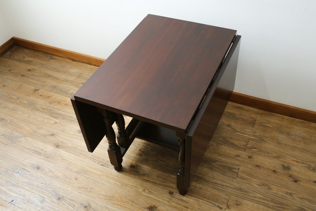 中古　松本民芸家具　M型バタフライ卓(角)　シックな色合いと凝った脚のデザインが魅力的なバタフライテーブル　定価約26万円　(R-071454)