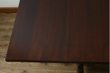 中古　松本民芸家具　M型バタフライ卓(角)　シックな色合いと凝った脚のデザインが魅力的なバタフライテーブル　定価約26万円　(R-071454)