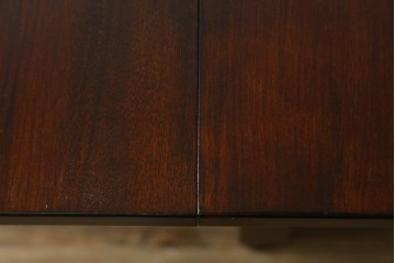 中古　松本民芸家具　M型バタフライ卓(角)　シックな色合いと凝った脚のデザインが魅力的なバタフライテーブル　定価約26万円　(R-071454)
