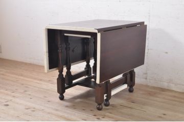 中古　松本民芸家具　M型バタフライ卓(角)　シックな色合いと凝った脚のデザインが魅力的なバタフライテーブル(エクステンションテーブル、ダイニングテーブル、4人掛け、2人掛け、4P、2P)(定価約26万円)(R-071454)