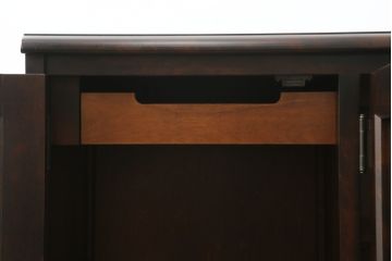 中古　美品!!　北海道民芸家具　落ち着いた深みのある色合いが美しいサイドボード(サイドキャビネット、戸棚、収納棚、リビングボード)(R-071456)