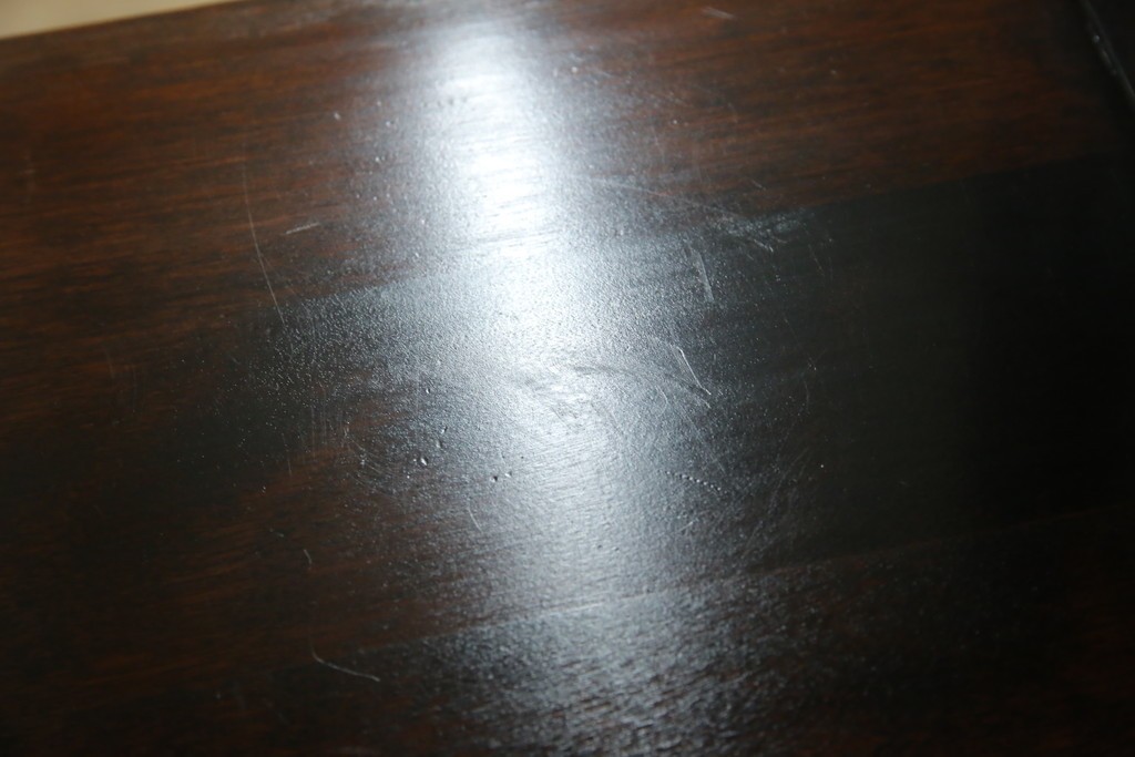 中古　北海道民芸家具　モダンな佇まいが魅力的な飾り棚　(R-071457)