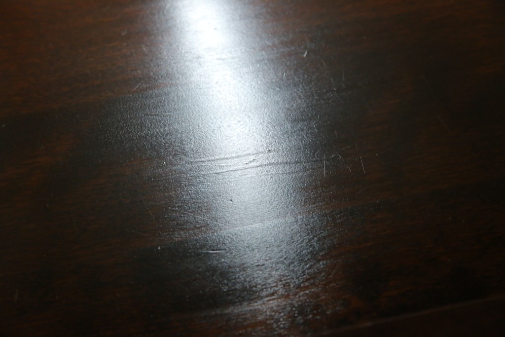 中古　北海道民芸家具　モダンな佇まいが魅力的な飾り棚　(R-071457)