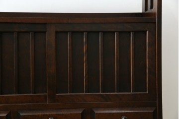 中古　北海道民芸家具　モダンな佇まいが魅力的な飾り棚　(R-071457)