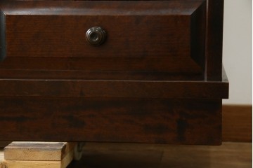 中古　北海道民芸家具　モダンな佇まいが魅力的な飾り棚　(R-071457)