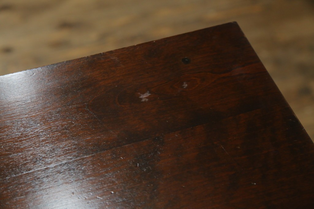 中古　北海道民芸家具　モダンな佇まいが魅力的な飾り棚　(R-071457)