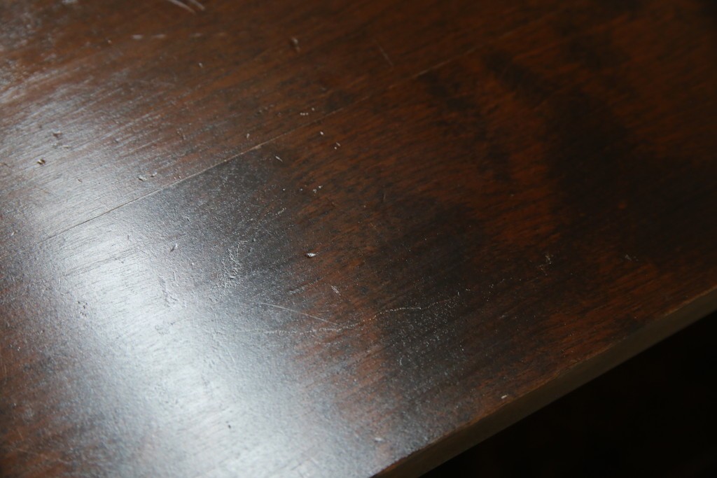 中古　北海道民芸家具　モダンな佇まいが魅力的な飾り棚　(R-071457)