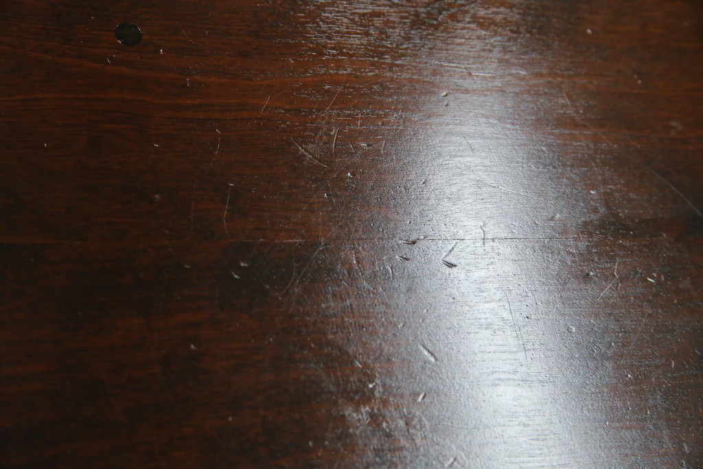 中古　北海道民芸家具　モダンな佇まいが魅力的な飾り棚　(R-071457)