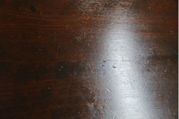 中古　北海道民芸家具　モダンな佇まいが魅力的な飾り棚　(R-071457)