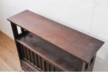 中古　北海道民芸家具　モダンな佇まいが魅力的な飾り棚(茶棚、茶タンス、収納棚、戸棚)(R-071457)