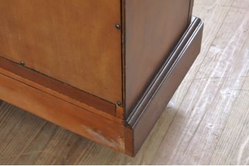 中古　希少モデル　DREXEL HERITAGE(ドレクセルヘリテイジ)　落ち着いた色味と抜群の収納力が魅力のオープンシェルフサイドボード(収納棚、飾り棚、サイドキャビネット)(R-071458)