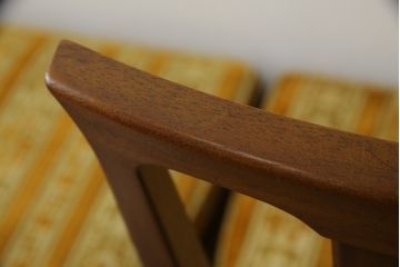 中古　DREXEL HERITAGE(ドレクセルヘリテイジ)　TRIUNE(トライユン)　クラシカルなデザインが魅力的なダイニングチェア4脚セット(サイドチェア、椅子、イス)(R-071461)