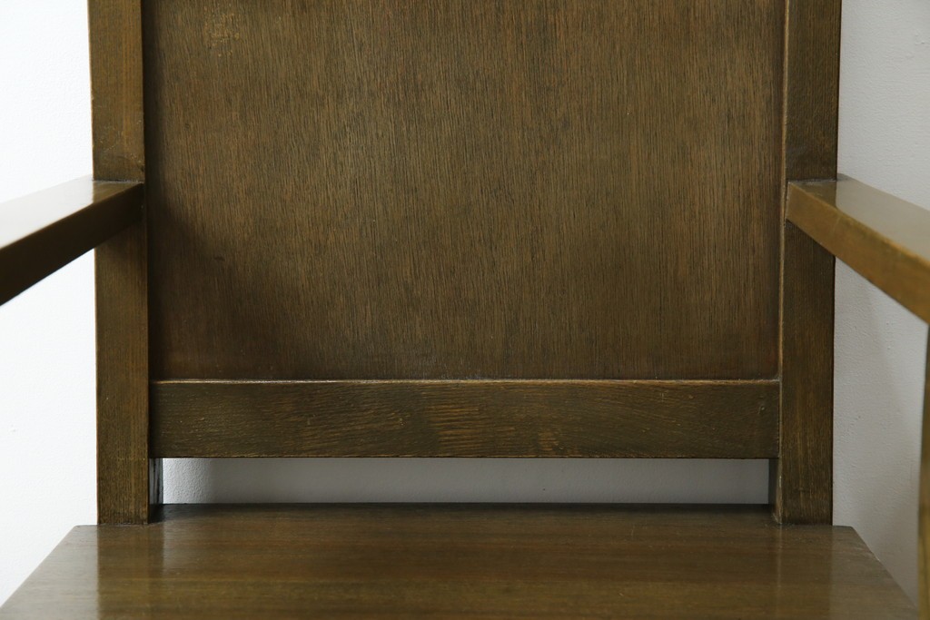 和製アンティーク　タモ材　ラワン材　ノスタルジックな雰囲気漂う古い教会のアームチェア2脚セット　(R-071466)