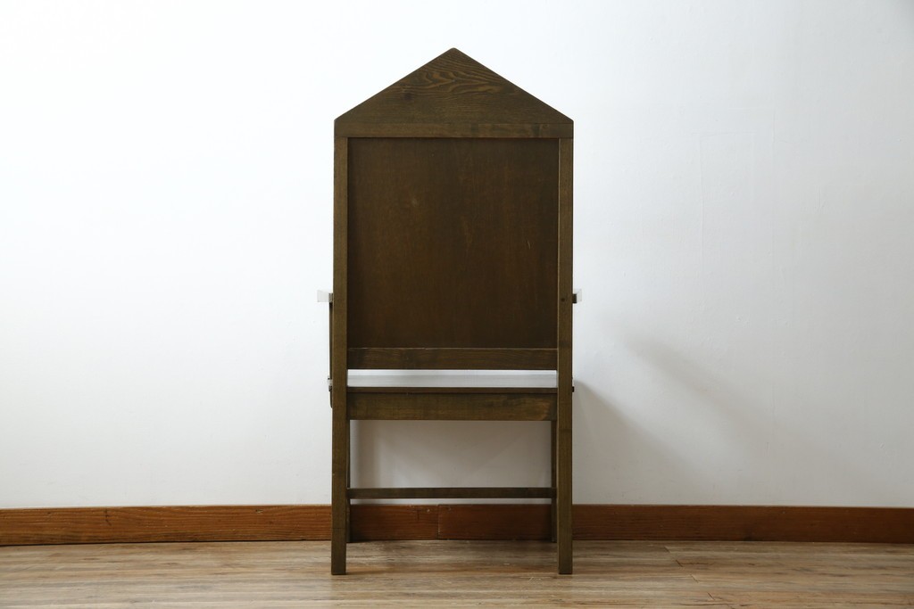 和製アンティーク　タモ材　ラワン材　ノスタルジックな雰囲気漂う古い教会のアームチェア　(R-071467)