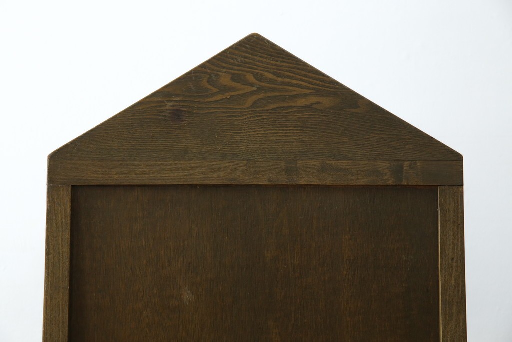 和製アンティーク　タモ材　ラワン材　ノスタルジックな雰囲気漂う古い教会のアームチェア　(R-071467)