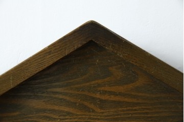 和製アンティーク　タモ材　ラワン材　ノスタルジックな雰囲気漂う古い教会のアームチェア　(R-071467)