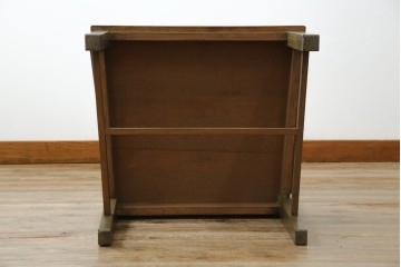 和製アンティーク　タモ材　ラワン材　ノスタルジックな雰囲気漂う古い教会のアームチェア　(R-071467)