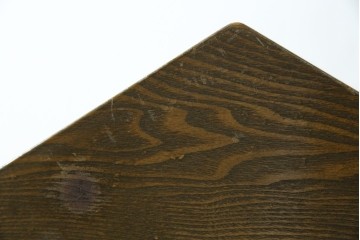 和製アンティーク　タモ材　ラワン材　ノスタルジックな雰囲気漂う古い教会のアームチェア　(R-071467)