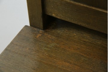 和製アンティーク　タモ材　ラワン材　ノスタルジックな雰囲気漂う古い教会のアームチェア　(R-071467)