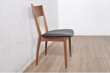 中古　美品　ACTUS(アクタス)　KULAUM(クラウム)　モダンでシンプルなデザインが取り入れやすいチェア(ダイニングチェア、アームレスチェア、椅子、イス)(R-071469)