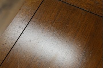 中古　DREXEL HERITAGE(ドレクセルヘリテイジ)　品のある佇まいが美しいサイドテーブル(電話台、ナイトテーブル、コンソールテーブル)(R-071471)