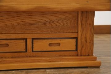 中古　美品　総欅(ケヤキ)材　明るい木の色味がお部屋を華やかに彩る囲炉裏テーブル(火鉢、木製火鉢、長火鉢、座卓、ローテーブル)(R-071475)