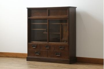 和製アンティーク　上手物!!　銅金具　三方欅(ケヤキ)材　前面玉杢　懐かしい雰囲気漂う小振りな茶箪笥(違い棚、食器棚、飾り棚、茶棚、収納棚、戸棚、キャビネット)(R-071478)