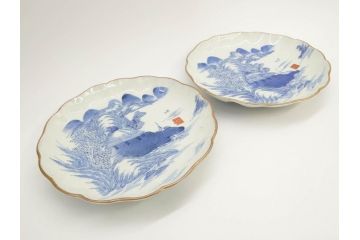 上手物　江戸後期　染付　山水図　約22cm　7寸　金の縁がアクセントになる上品な雰囲気溢れる中皿2枚セット(和皿、和食器、七寸)(R-071490)