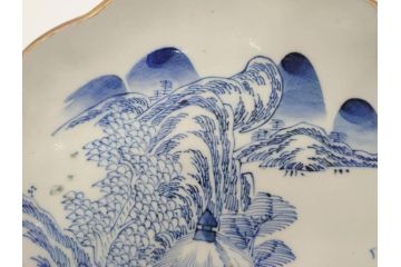上手物　江戸後期　染付　山水図　約22cm　7寸　金の縁がアクセントになる上品な雰囲気溢れる中皿3枚セット(和皿、和食器、七寸)(R-071492)