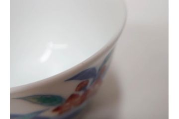 今泉今右衛門　錦桃絵　鮮やかな色合いの桃絵が美しい茶器セット(急須、湯呑み5客、湯のみ、茶道具、色鍋島、色絵、和食器、共箱付き)(R-071494)
