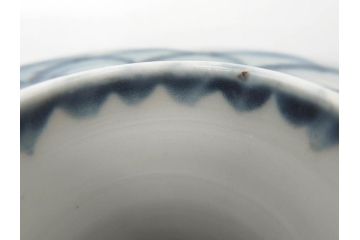 江戸期　古伊万里　波文　染付　繊細に描かれたデザインが目を惹く盃台(酒器、杯台、懐石道具、渡盞)(R-071495)