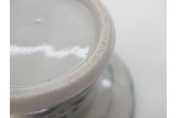 江戸期　古伊万里　波文　染付　繊細に描かれたデザインが目を惹く盃台(酒器、杯台、懐石道具、渡盞)(R-071495)