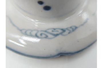 江戸期　古伊万里　波文　染付　繊細に描かれたデザインが目を惹く盃台(酒器、杯台、懐石道具、渡盞)(R-071495)