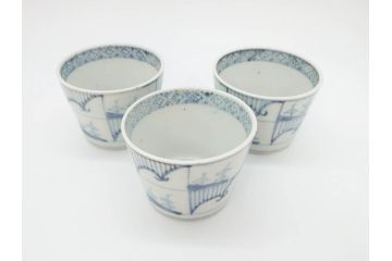 江戸後期　古伊万里　染付　枠絵羊歯文　優しい色合いが魅力的なそば猪口3客セット(シダ、蕎麦猪口、湯呑み、湯のみ、和食器)(R-071496)