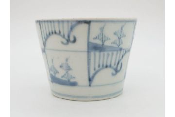 江戸後期　古伊万里　染付　枠絵羊歯文　優しい色合いが魅力的なそば猪口3客セット(シダ、蕎麦猪口、湯呑み、湯のみ、和食器)(R-071496)