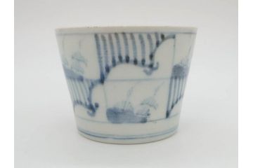江戸後期　古伊万里　染付　枠絵羊歯文　優しい色合いが魅力的なそば猪口3客セット(シダ、蕎麦猪口、湯呑み、湯のみ、和食器)(R-071497)