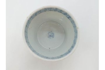 江戸後期　古伊万里　染付　枠絵羊歯文　優しい色合いが魅力的なそば猪口3客セット(シダ、蕎麦猪口、湯呑み、湯のみ、和食器)(R-071497)