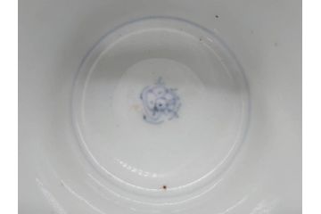 江戸後期　古伊万里　染付　枠絵羊歯文　優しい色合いが魅力的なそば猪口3客セット(シダ、蕎麦猪口、湯呑み、湯のみ、和食器)(R-071497)