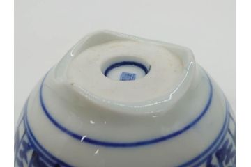 明治期?　伊万里　染付　約11cm　3.6寸　丸いフォルムがぽってりしていて可愛らしい茶碗2客セット(和食器、三寸六分)(R-071498)